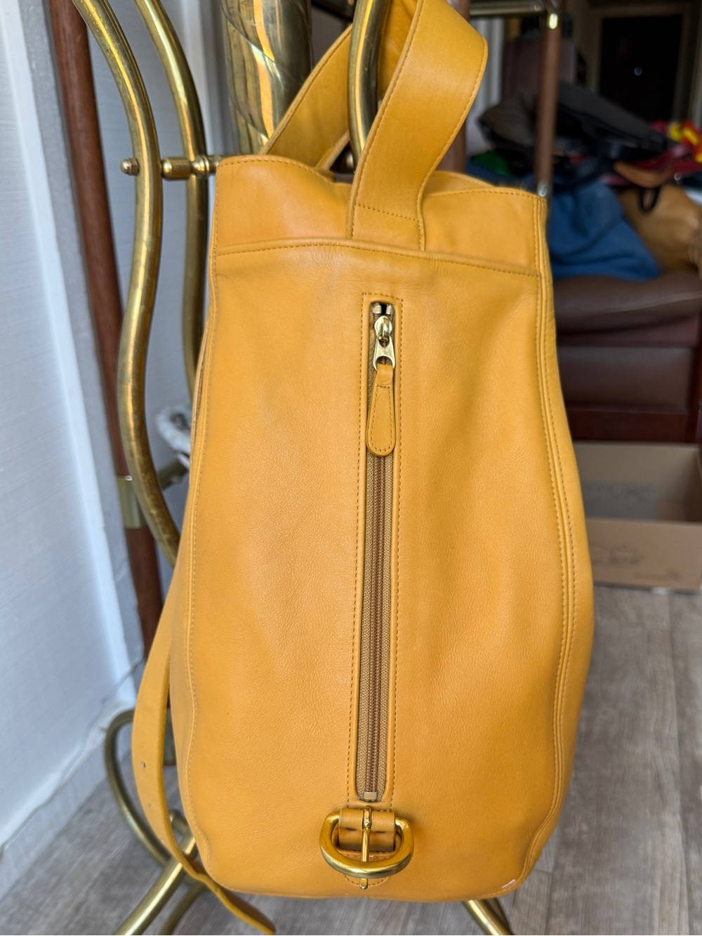 VTG Coach SOHO Sling | No. 4160 | Buttery Chamois | 1997 | Gently Loved - Picture 12 of 15